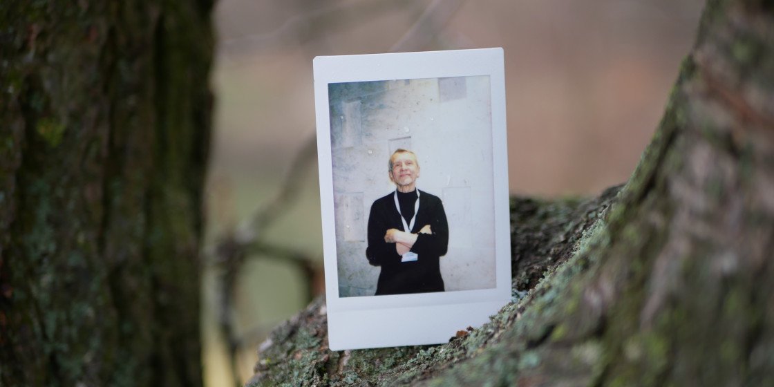 Вид на річку Стир з боку Рованців та будапештська світлина Миколи Рябчука, зроблена на камеру миттєвого друку.