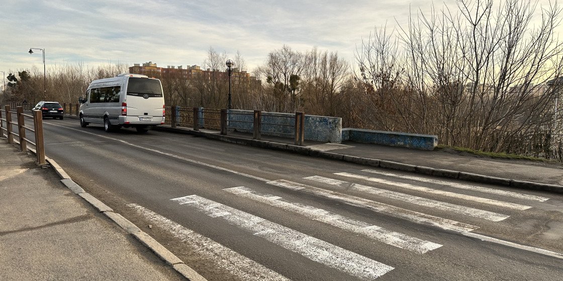 Так міст виглядає зараз.