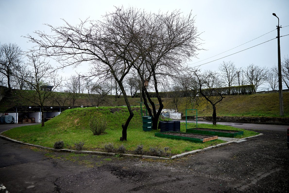 Господарство станції сортування: з теплих грядок можна зібрати чотири врожаї городини за сезон. Господарство станції сортування: з теплих грядок можна зібрати чотири врожаї городини за сезон.