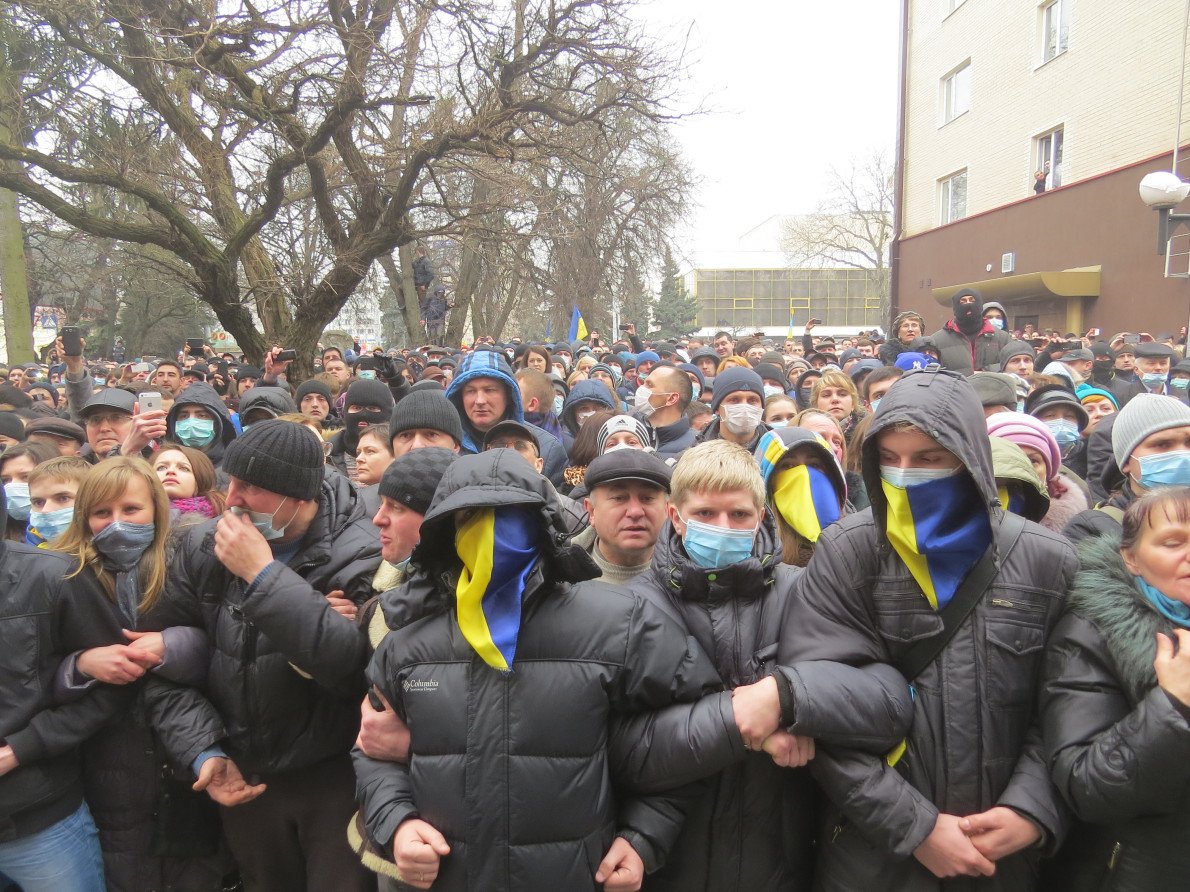 Де революція, там - разом. 