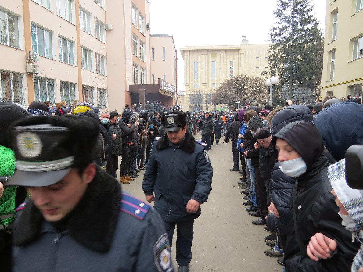 Де революція, там воля вільних. 