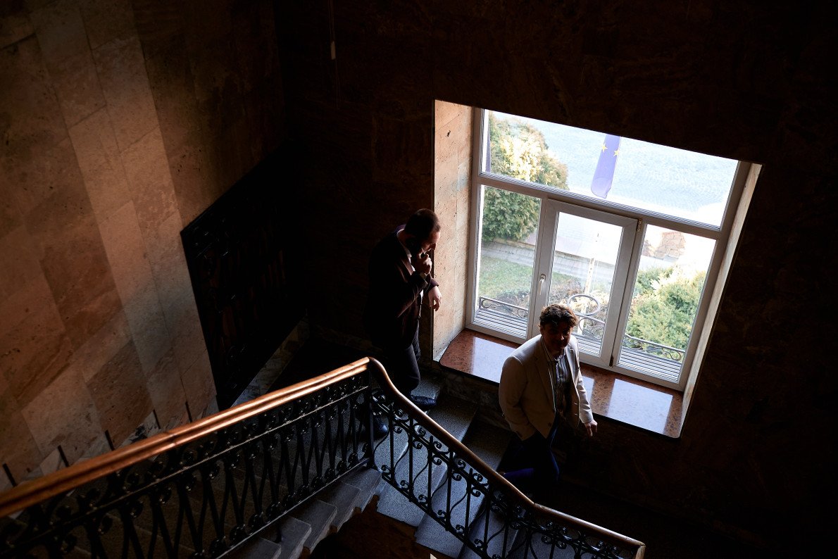 Роман Бондарук пішов з фракції, але не з ради. Роман Бондарук пішов з фракції, але не з ради.