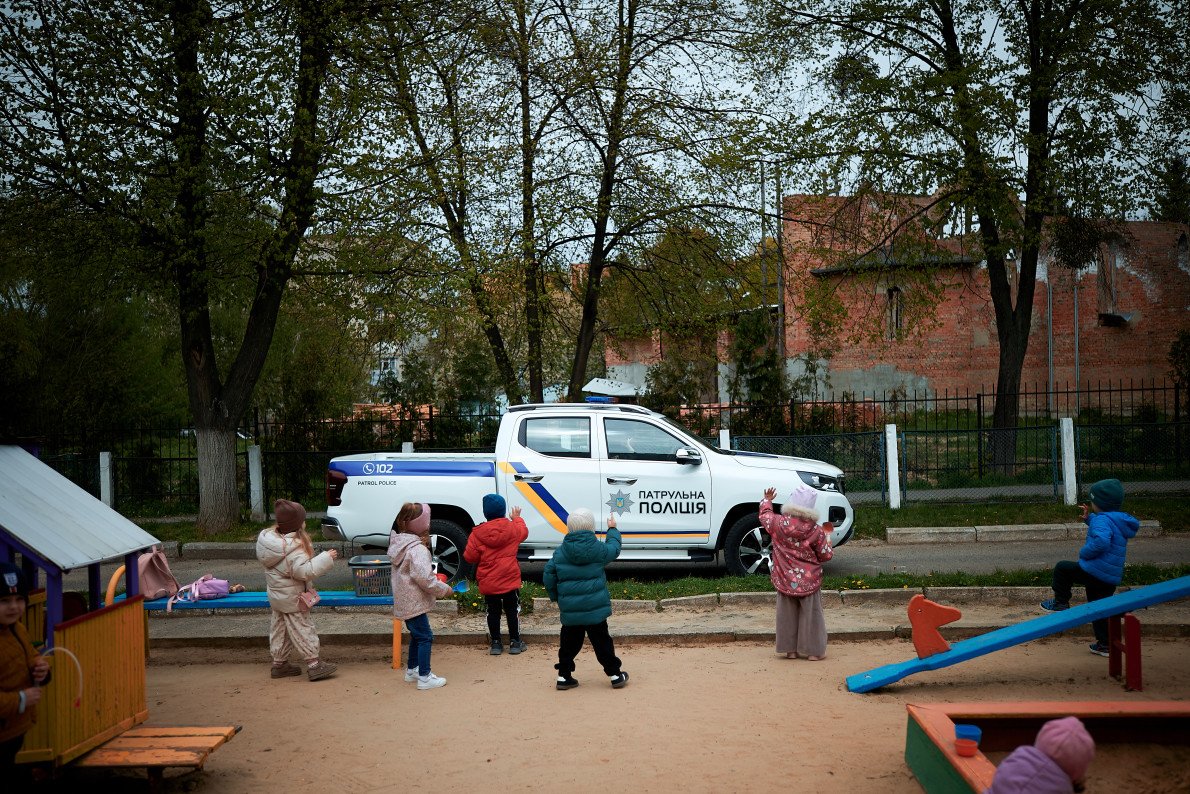 Нове покоління не знає псевдовиховного наративу «міліція тебе забере».