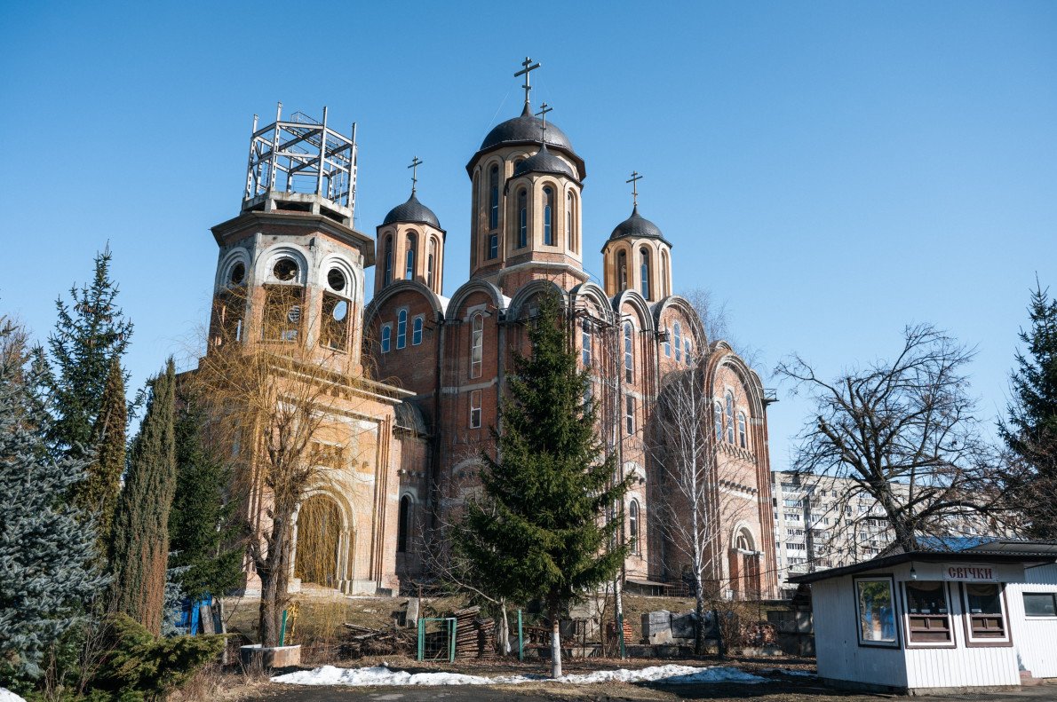 Собор Всіх Святих землі Волинської УПЦ (проспект Соборності, 39, Луцьк).