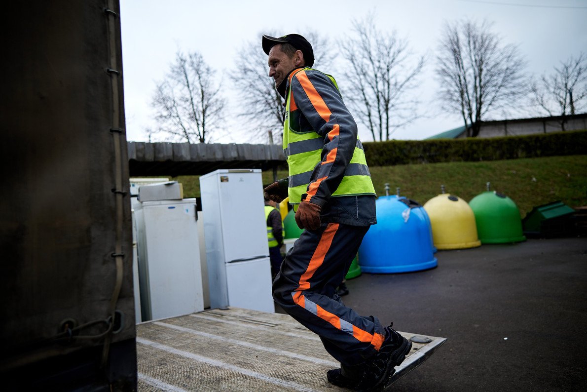 Кожна поява машини на території центру управління відходами має трохи інтриги: що там у багажнику? Кожна поява машини на території центру управління відходами має трохи інтриги: що там у багажнику?