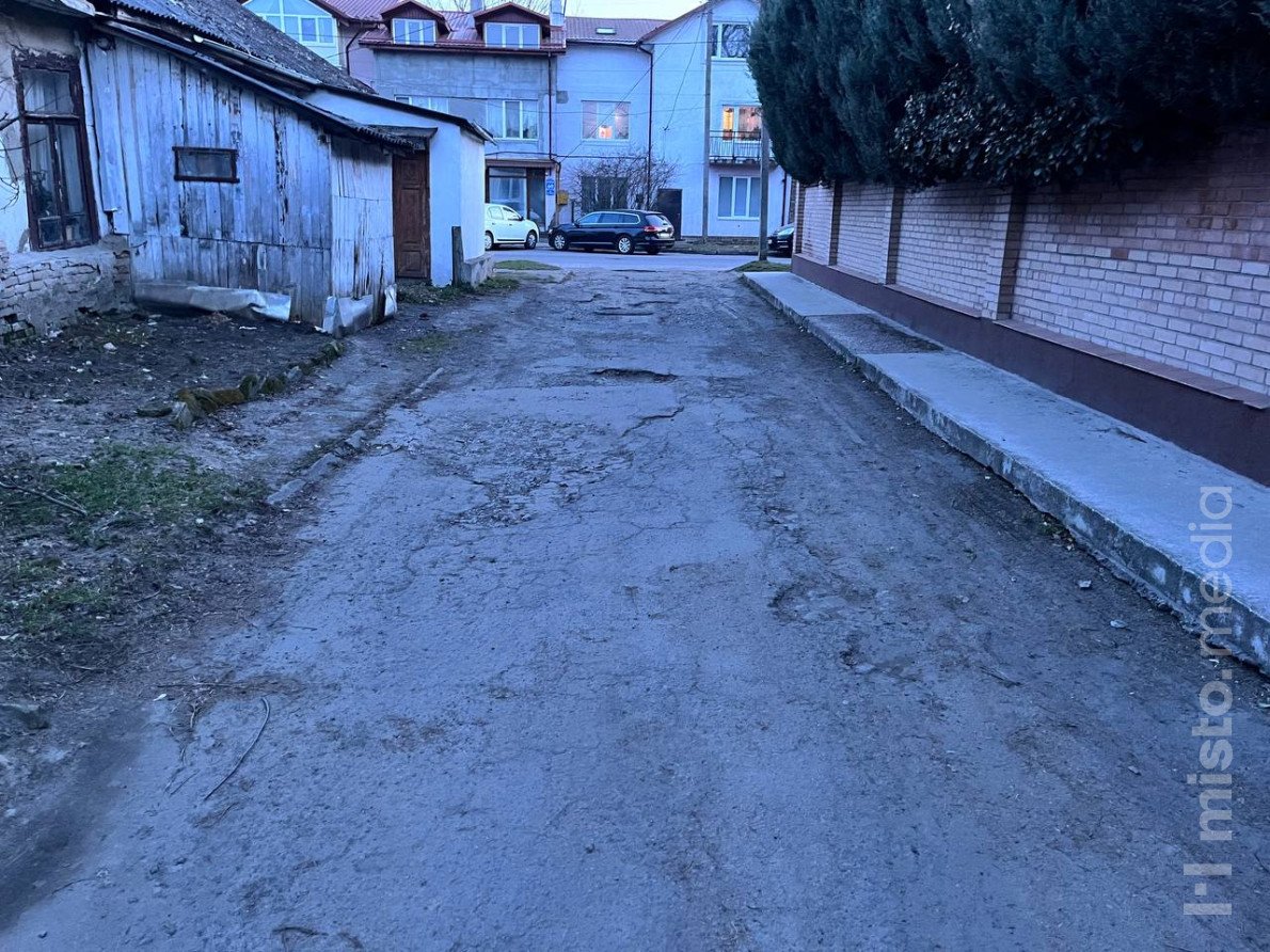 Вул. Пінська.