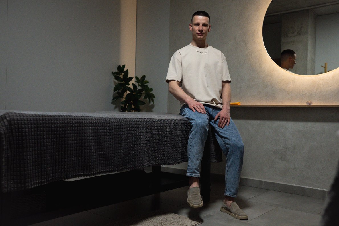 У рідних стінах простору відновлення The body massages.