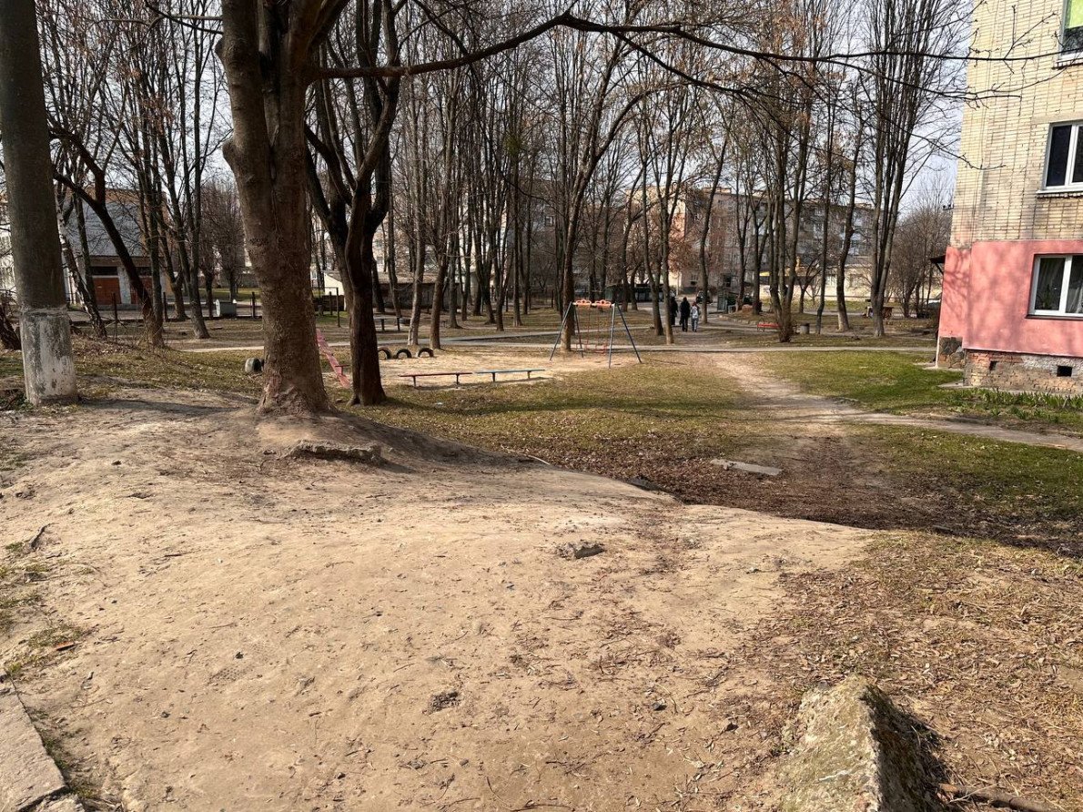 вул. Конякіна, 8.