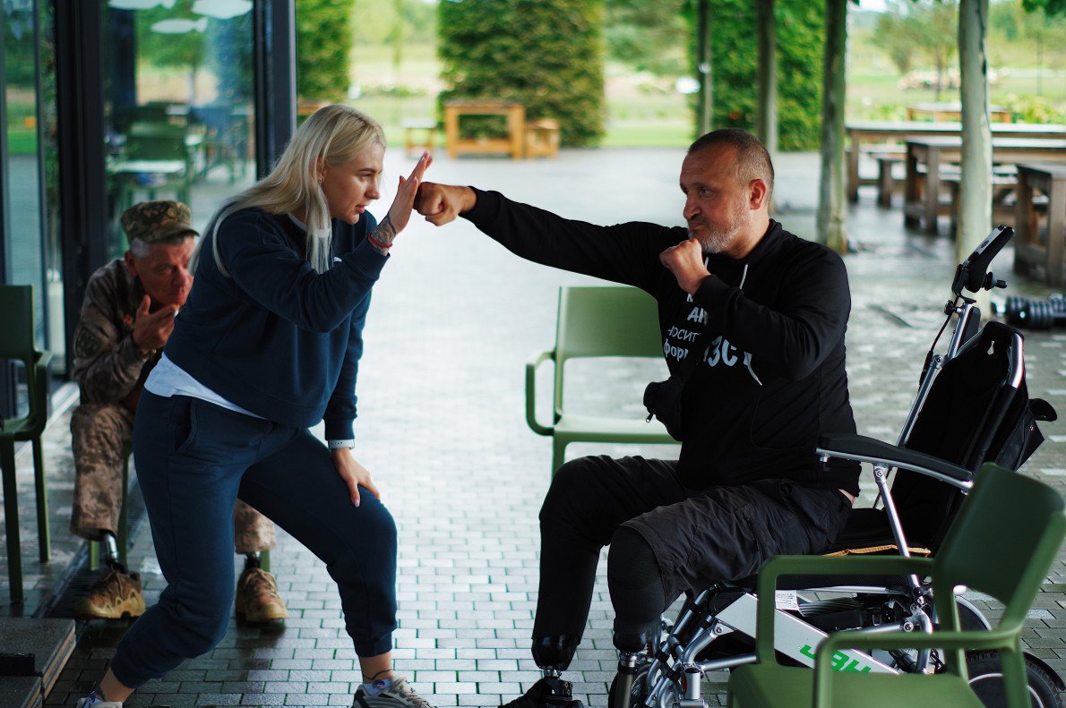 Тренування з адаптивного боксу для захисників провела Світлана Васькевич. Фото: U+ System Тренування з адаптивного боксу для захисників провела Світлана Васькевич. Фото: U+ System