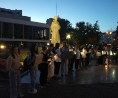 Луцьк приєднався до акції протесту проти резонансних законів про НАБУ і САП. Оновлено