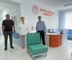 У волинській дитячій лікарні з’явились 73 ліжка-трансформери для батьків