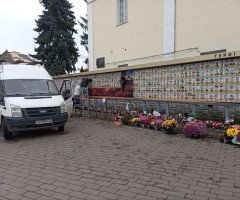 У Луцьку почали реконструкцію стенду героїв