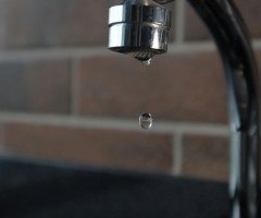 вода