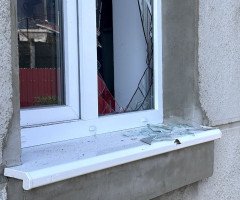 розбите вікно