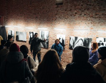 Два фотографи-військовослужбовці Віктор Голіков та Володимир Хомич. Фото: Микола Цимбалюк.