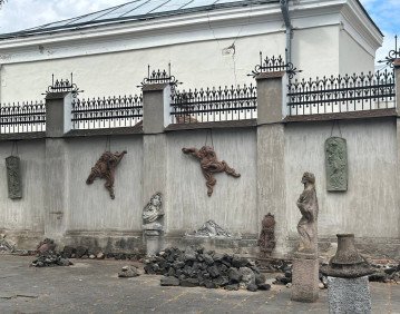Територія дворика.