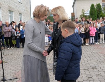 Нагородження Захара у школі. Джерело: фейсбук Івана Рудницького