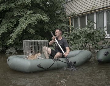 Каховська дамба: повінь у зоні бойових дій. Автор: Марія Фріц.