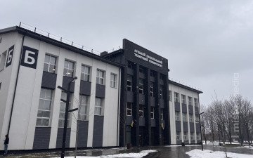 корпус ЛНТУ.