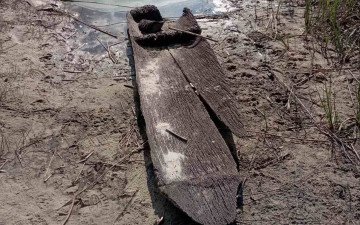 На Волині через обміління озера рибалки знайшли середньовічний дубовий човен