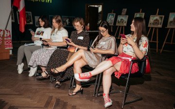 резиденти книжкового клубу