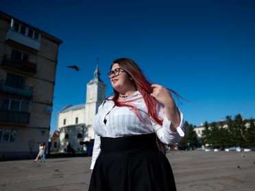 «Маленькі міста теж мають свою літературу». Розмова з письменницею Віталіною Макарик