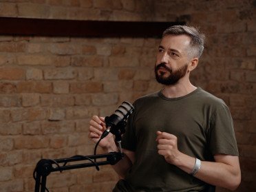 Василь Карп'юк, письменник