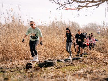 забіг люди спорт