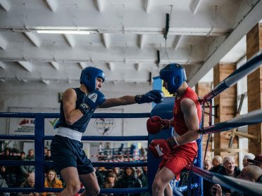 боксери під час поєдинку.