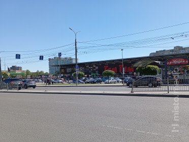 пошкоджена огорожа на просп. Соборності
