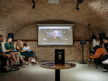 Книжковий клуб «Місто читає»