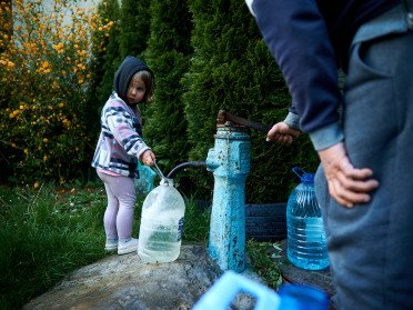 На запах троянди йдемо вулицею Караїмською