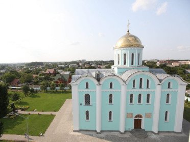 собор церква релігійна споруда