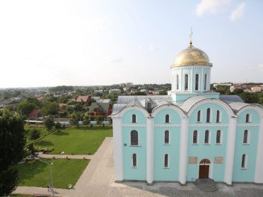 собор церква релігійна споруда