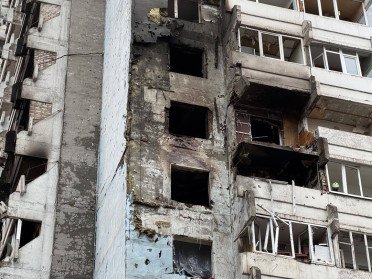 пошкоджений будинок