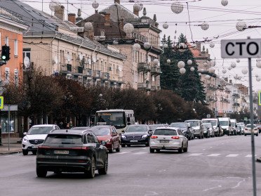 машини на вулиці