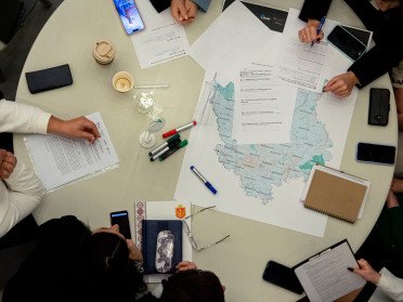 Стіл з картою Полісся