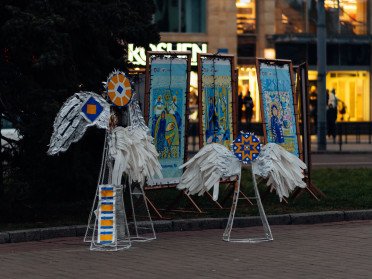 Різдвяні прикраси в Луцьку