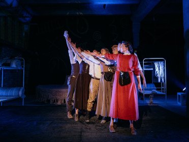 Кадр з вистави-фантазії «Трипільські видіння»