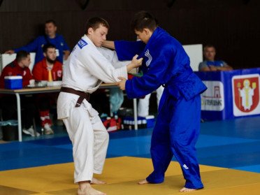 дзюдо кімоно спортсмени боротьба
