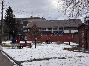 сквер вулиця люди