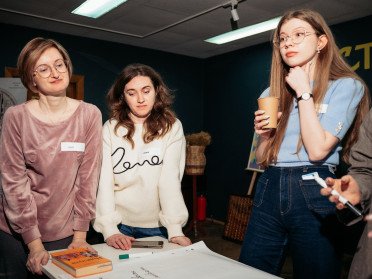 учасниці книжкового клубу