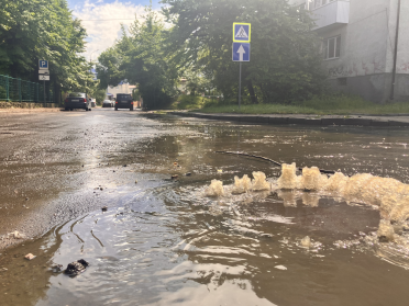 Чому Луцьк топить під час злив, і що з цим можна зробити