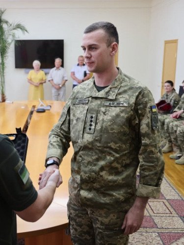 нагородження військового