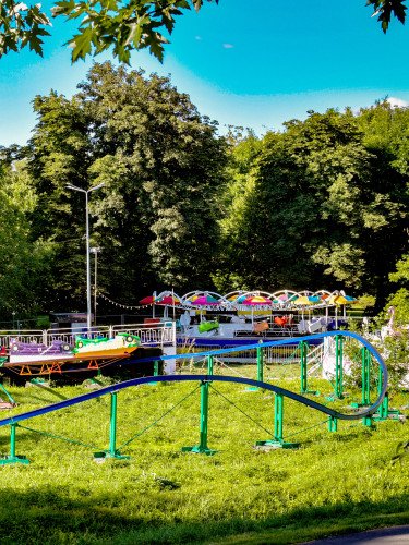 парк атракціони розваги