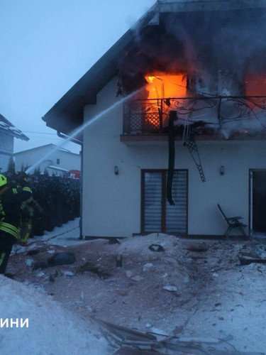 пожежа у будинку