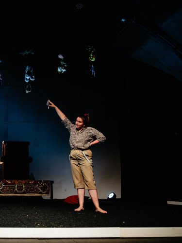 актори на сцені