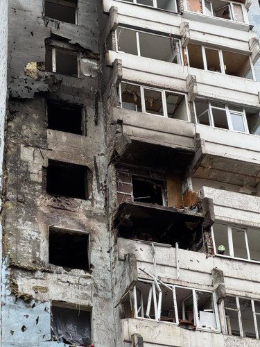 пошкоджений будинок