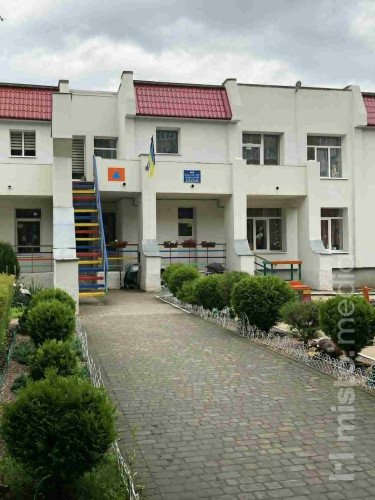 будівля дитсадка