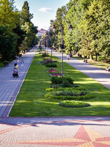алея у парку